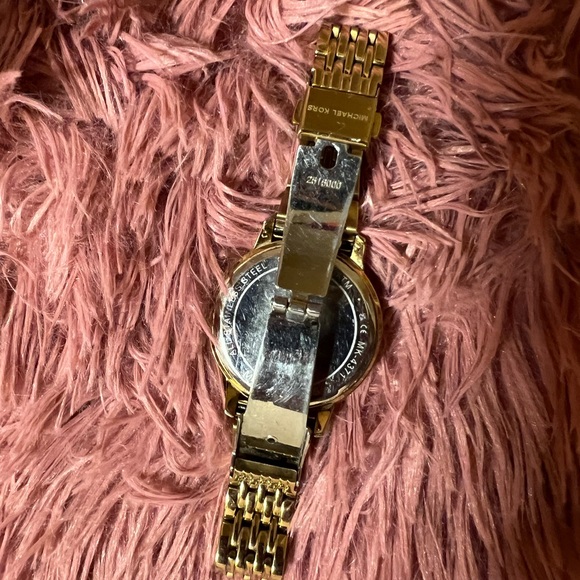 Michael Kors Watch- Melissa stainless steel gold logo MK4371. - Picture 4 of 10